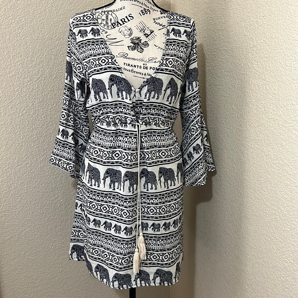 Elephants Print V-neck Flare Sleeves Dress